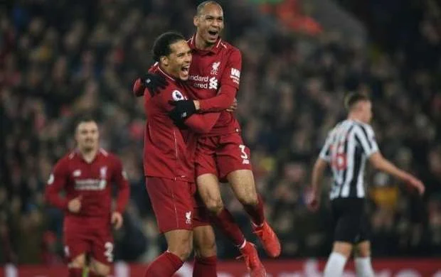 "Liverpul" 3 ulduzu ilə bağlı qərar verdi 