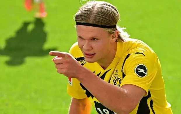 20 milyona aldıqları futbolçunu 200 milyona satırlar - Transfer bombası 