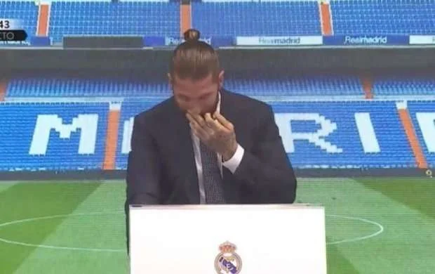 Ramos göz yaşlarını saxlaya bilmədi 