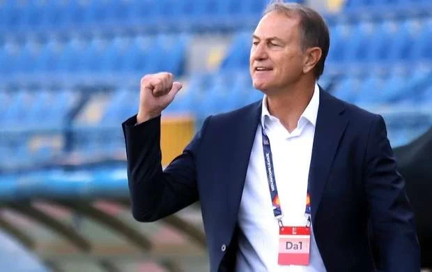 De Byazi "Neftçi"nin "Dinamo"nu keçəcəyinə ümid edir 