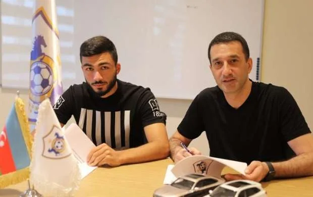 "Qarabağ" Musa Qurbanlı ilə müqaviləni uzatdı 