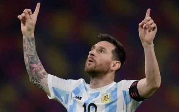 Messi yeni rekorda imza atdı 