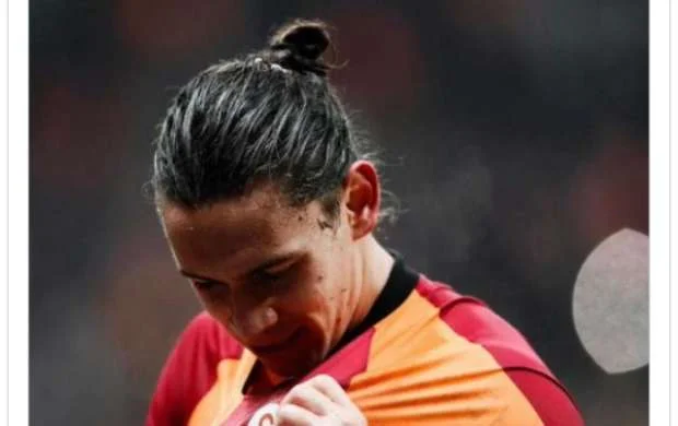 LGBTI-yə dəstək verən "Qalatasaray"lı futbolçu Türkiyəni qarışdırdı - AÇIQLAMALAR 