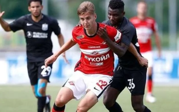 Moskva "Spartak"ının futbolçusu "Neftçi" ilə oyundan danışdı 
