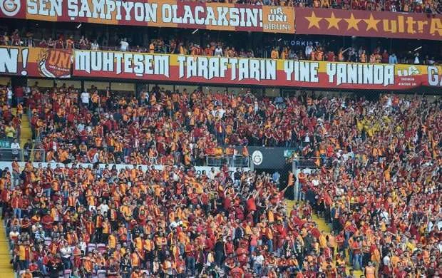 Superliqa matçlarına azarkeşlər buraxılacaqmı? - AÇIQLAMA 