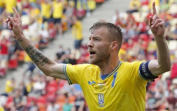 Yarmolenko İstanbul nəhəngi ilə razılığa gəldi - SON DURUM 