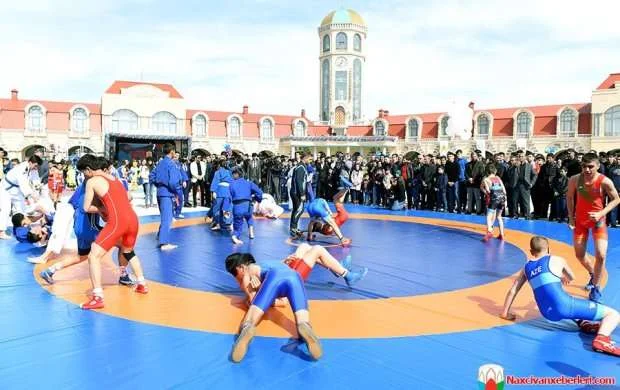 Uşaqlar və gənclərin inkişafında idmanın rolu - Psixoloq şərh edir 