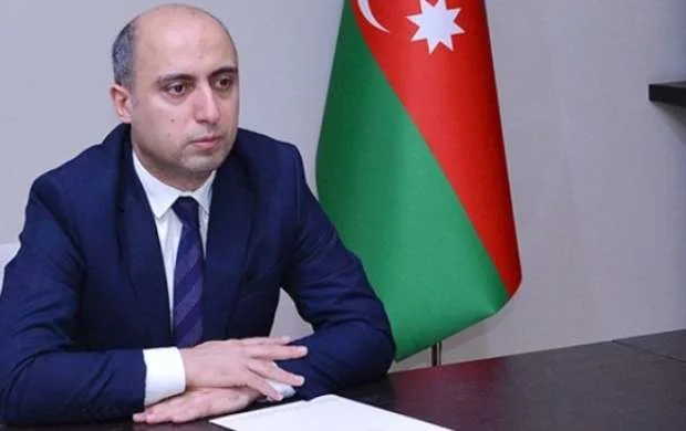 Nazir "Neftçi"ni adi sektordan izlədi - FOTO 