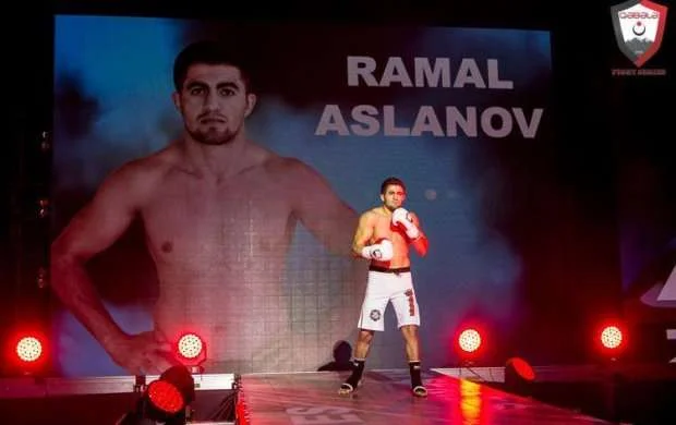 “Lord” Ramal nokautla qalib gəldi 