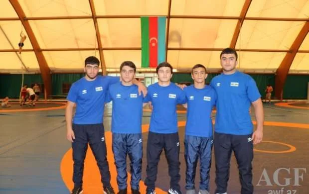 DÇ: 5 güləşçimizdən biri də finala çıxa bilmədi 