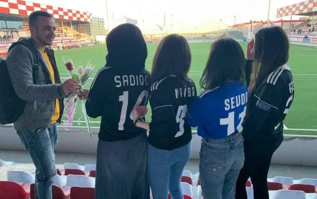 "Qarabağ"ın xanım azarkeşləri oyuna hazırdır - FOTOLAR 
