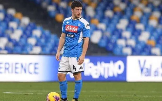 "Napoli"nin futbolçusu sıradan çıxdı - 3 ay oynamayacaq 