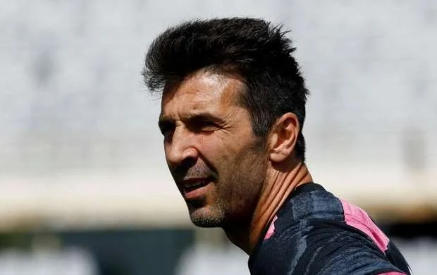 "Düzü, onun bu qədər yaxşı futbolçu olduğunu düşünmürdüm" - Canluici Buffon  