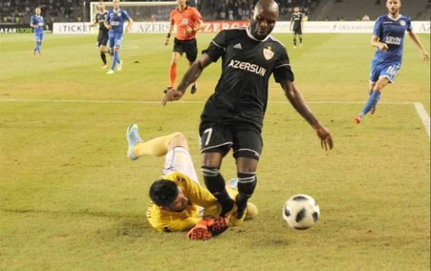 "Qarabağ"ın sabiq hücumçusu futbolçu karyerasını bitirdi 