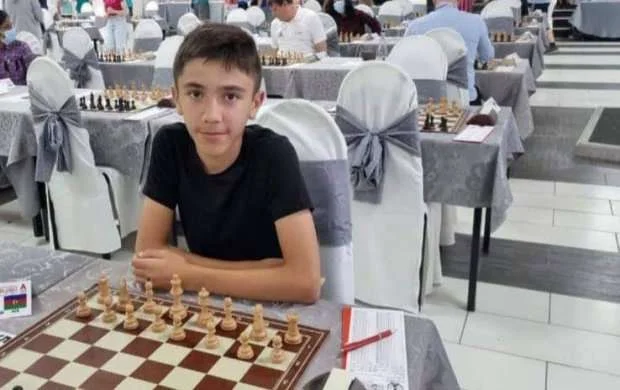 13 yaşlı şahmatçımızdan beynəlxalq uğur 