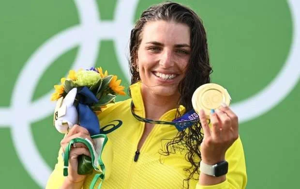 Tokio 2020: Qayığın zədələnmiş hissəsini prezervativlə bağladı, Olimpiya çempionu oldu 