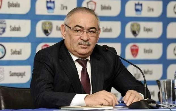 PFL jurnalistlərə kömək vəd etdi 