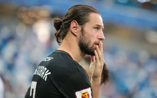 Krıxovyak "Lokomotiv"lə vidalaşdı 