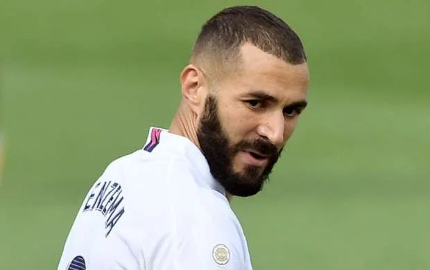 "Real Madrid" Benzema ilə bağlı qərar verdi 