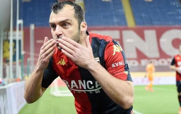 Pandev A Seriyası klubu ilə müqavilə yenilədi 
