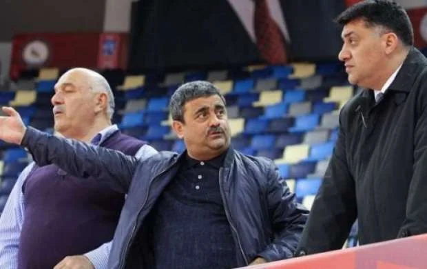 Havaya sovrulan milyonlar: Sadıq Sadıqov istefa verəcəkmi? 