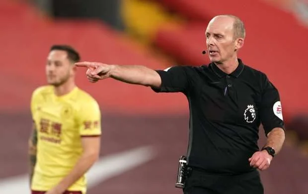 İPL  penalti təyinini qəlizləşdirir 