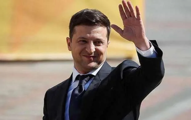 Vladimir Zelenski azərbaycanlı güləşçini təbrik etdi - FOTO 
