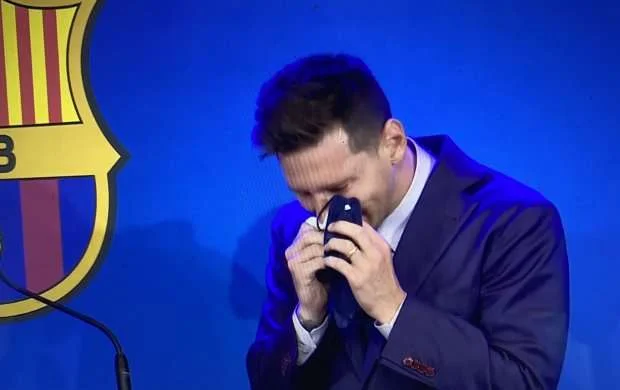 Messi göz yaşını saxlaya bilmədi 