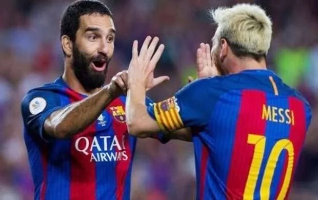Arda Turan Messidən yazdı 