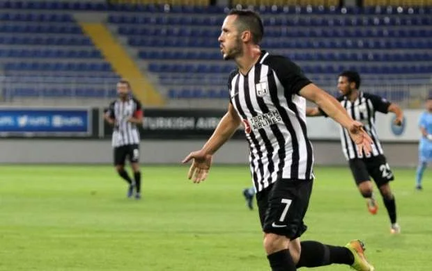 Türkiyə klubu "Neftçi"yə transfer təklifi göndərdi 
