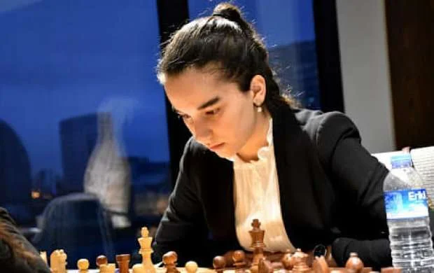 Günay Məmmədzadə Avropa çempionatında liderliyi ələ aldı 
