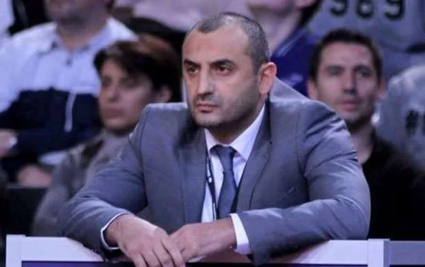 Keçmiş baş məşqçi milliyə qayıdacaq? 