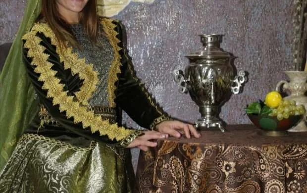 Mariya Stadnik milli geyimlərdə - FOTOLAR 