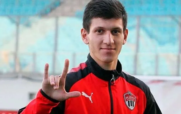 Kamran bu tur nə etdi? 