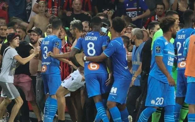 Fransada baş vermiş insidentlə bağlı Peşəkar Futbol Liqasından açıqlama 