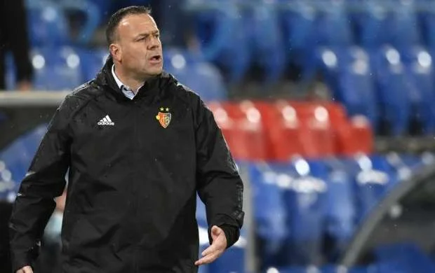 "Qarabağ"ın rəqibinin baş məşqçisi qrupdan narazıdır 