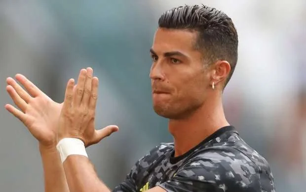 Ronaldu tibbi müayinədən keçdi 