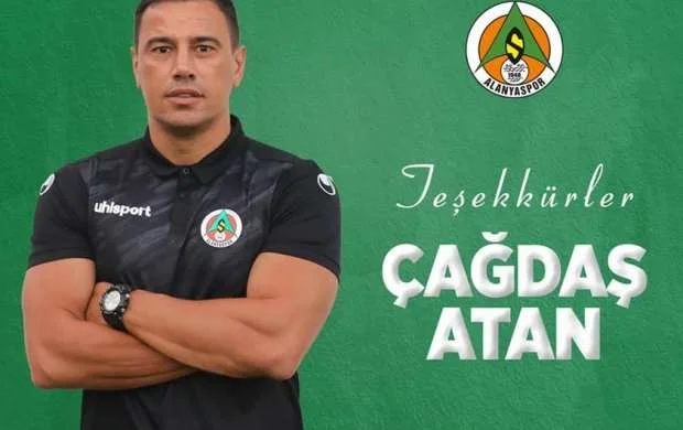 Superliqada daha bir baş məşqçi göndərildi 