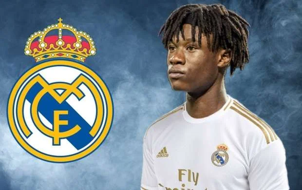 "Real Madrid"in yeni transferindən sabiq klubuna jest 