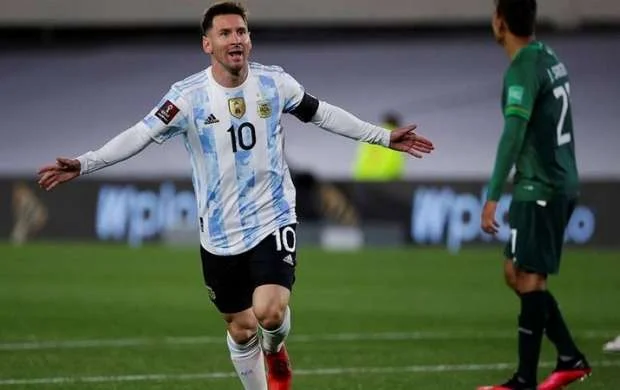 Messi het-trik etdi, Pelenin rekordunu yenilədi  - VİDEO 