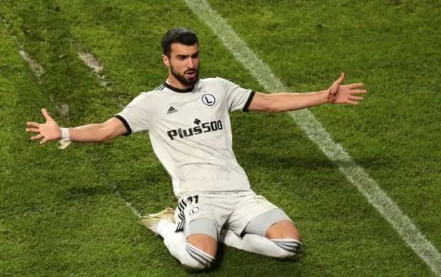 "Legiya" Mahir Emrelini sifariş etdi 