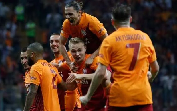 "Qalatasaray" İtaliya klubunu belə yendi - VİDEO 