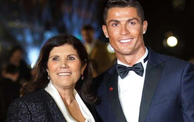 Ronaldunun anası: "Mən ölməmişdən qabaq..." 