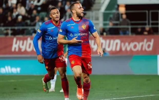 Bakıda "ayağı bağlanan" hücumçu İsveçrə futbolunun tarixinə düşdü 