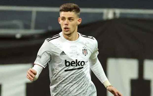 "Beşiktaş"ın futbolçusu infeksiyaya yoluxdu 