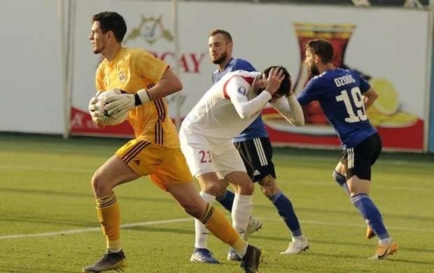 APL: "Qarabağ" büdrədi, "Zirə" qələbə qazandı 