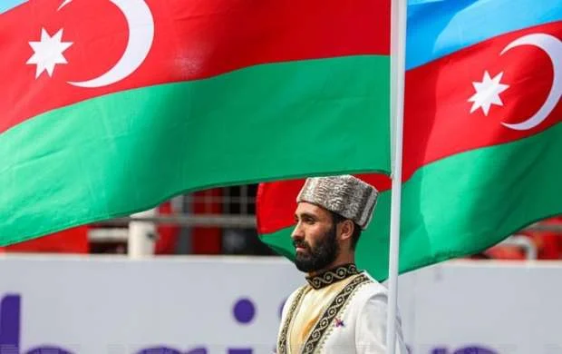 Vətəndaşlara çağırış: Sabah hər kəs eyvanından bayraq assın... 