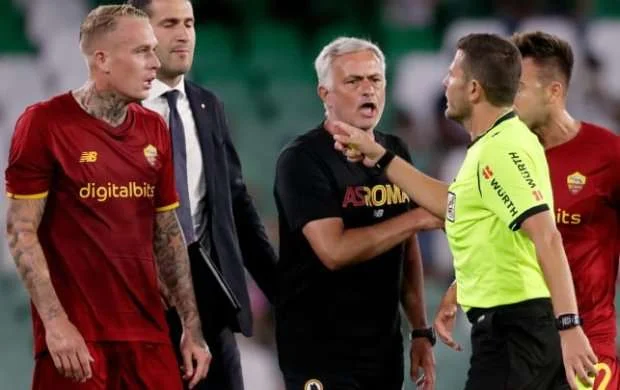 Mourinyu derbidən sonra qalmaqala səbəb oldu 