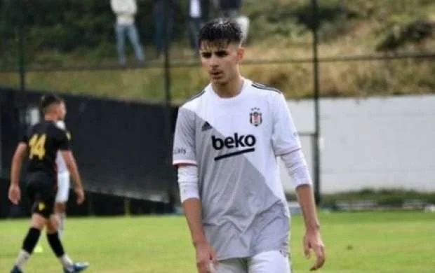 "Beşiktaş"ın futbolçusu Canni De Byazinin diqqətində 