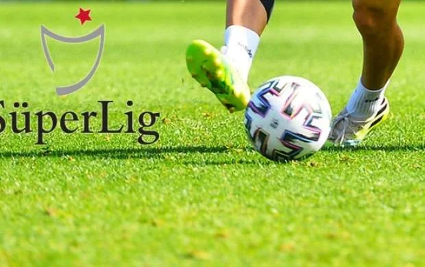 Türkiyə Superliqası: "Fənərbağça" evdə, "Qalatasaray" səfərdə uddu 